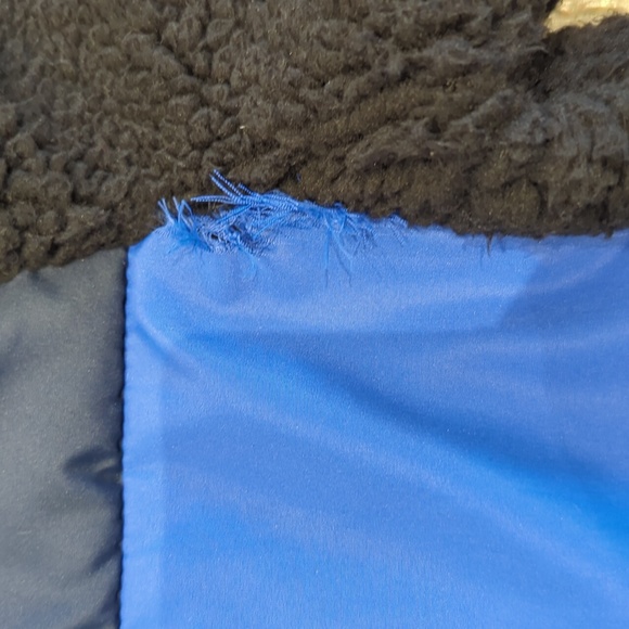 Roots kids jacket, size 13-14, black blue red - Picture 8 of 9